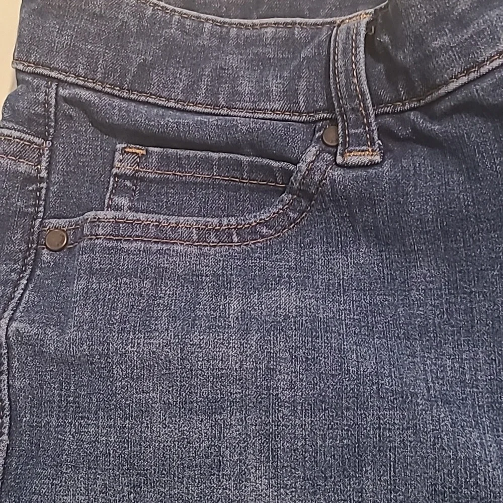 Uniqlo high rise tapered skinny jeans - 26 - Picture 7 of 9